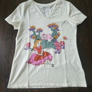 Disney Amazon Essentials Alice in Wonderland Ladies Med. V-neck Tshirt NWOT $21